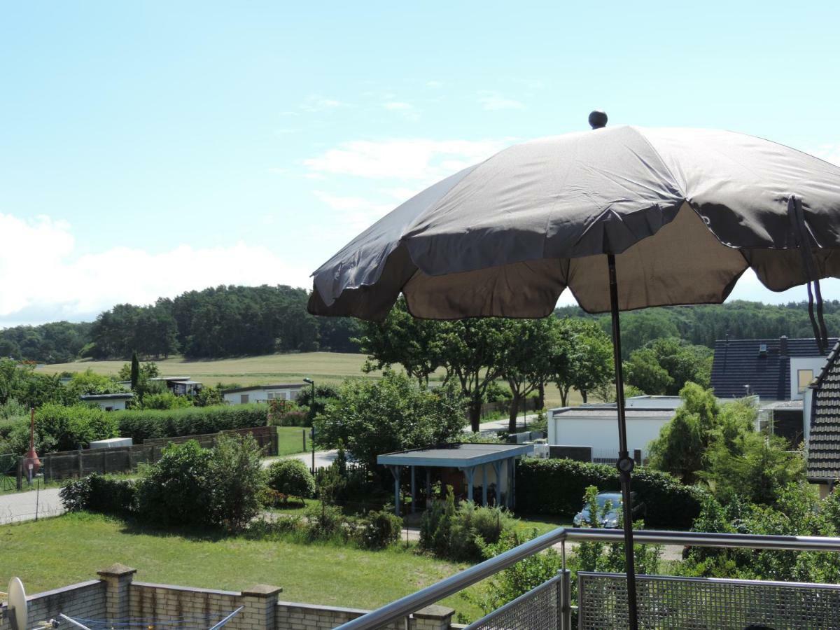 Achteridyll 3*